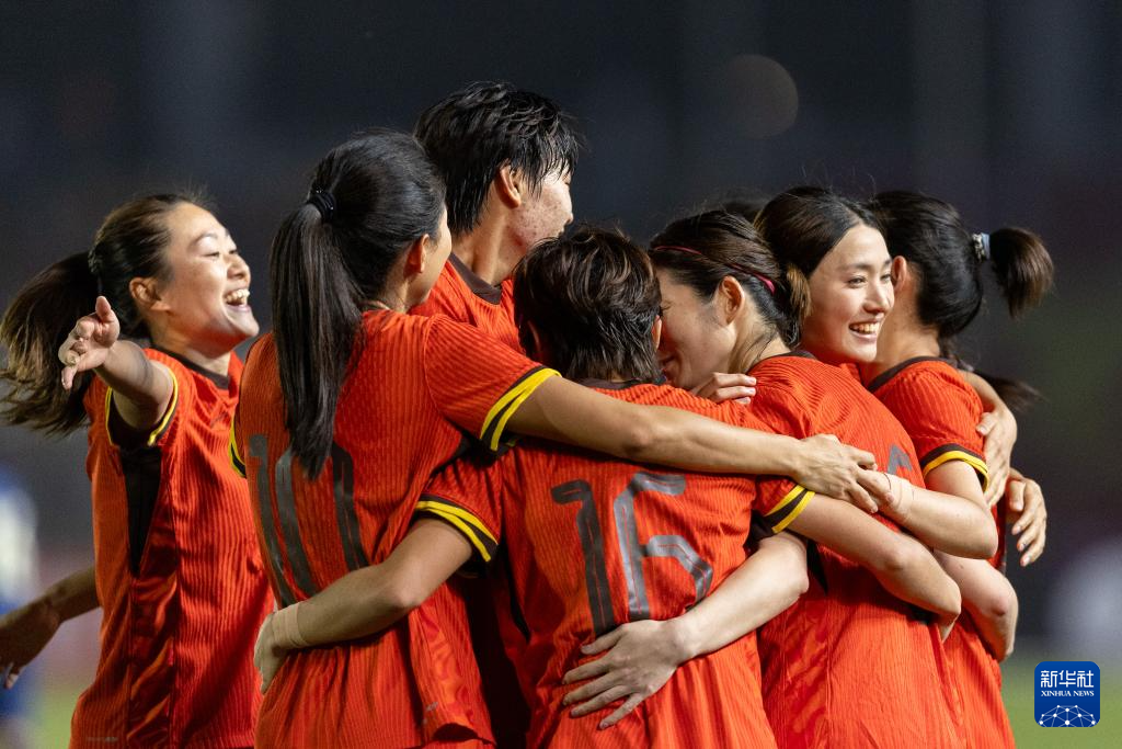 国际女足赛决赛现场，激烈角逐引人瞩目的简单介绍