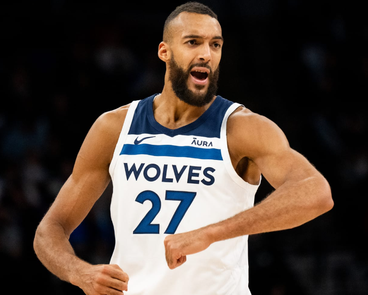 爵士翻盘天津队，戈贝尔统治全场的简单介绍