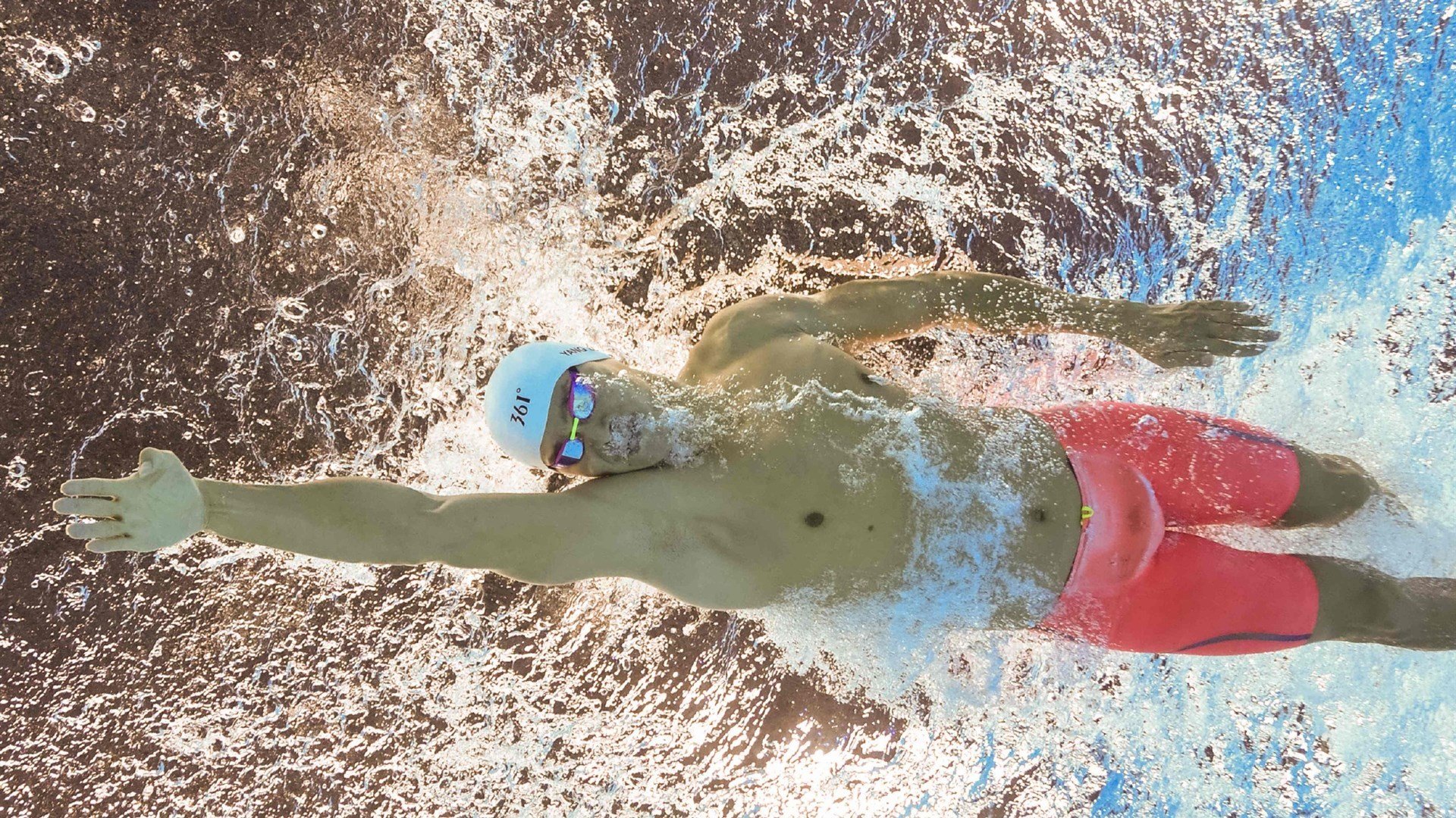 拉什福德爆发难挽败局,西班牙式传控助莱比锡红牛制霸欧陆