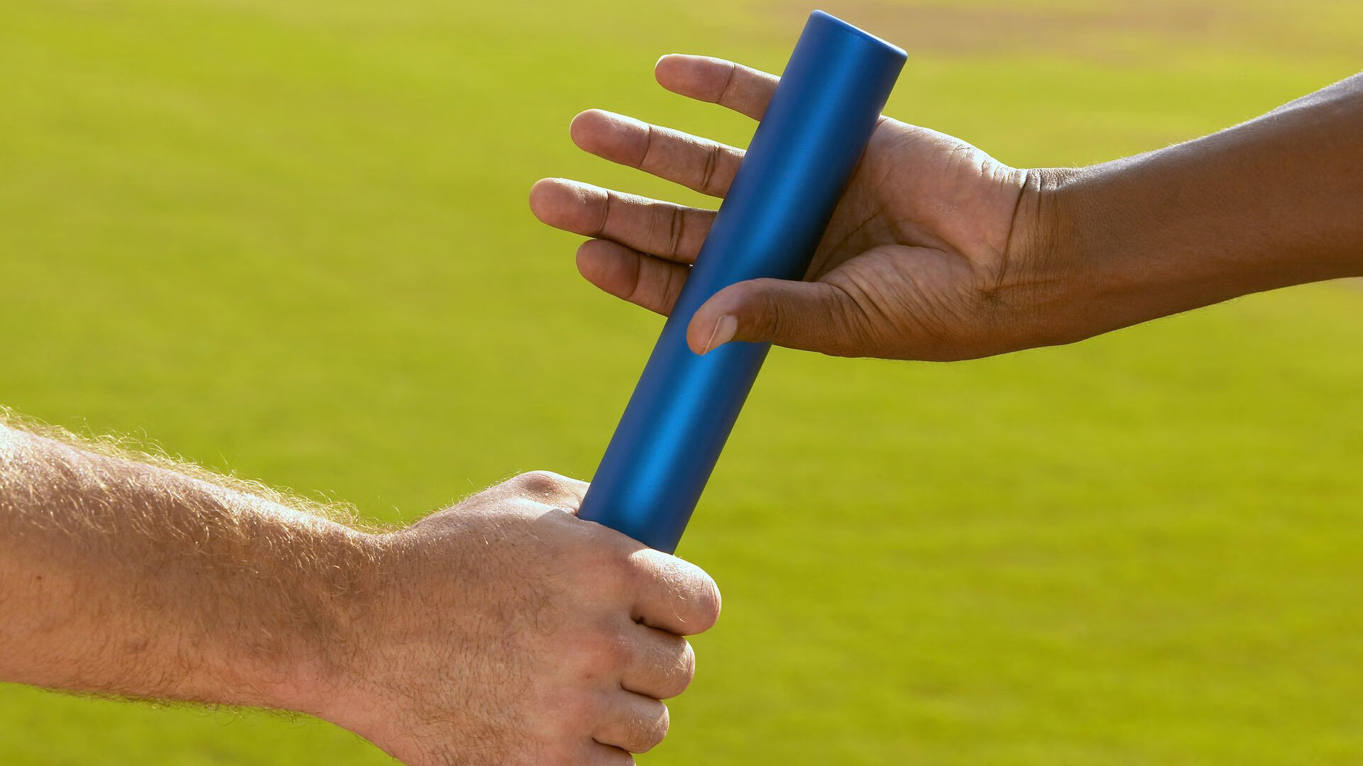 赛道与赛场，F1新赛季揭幕战中的体育与地缘交错时刻