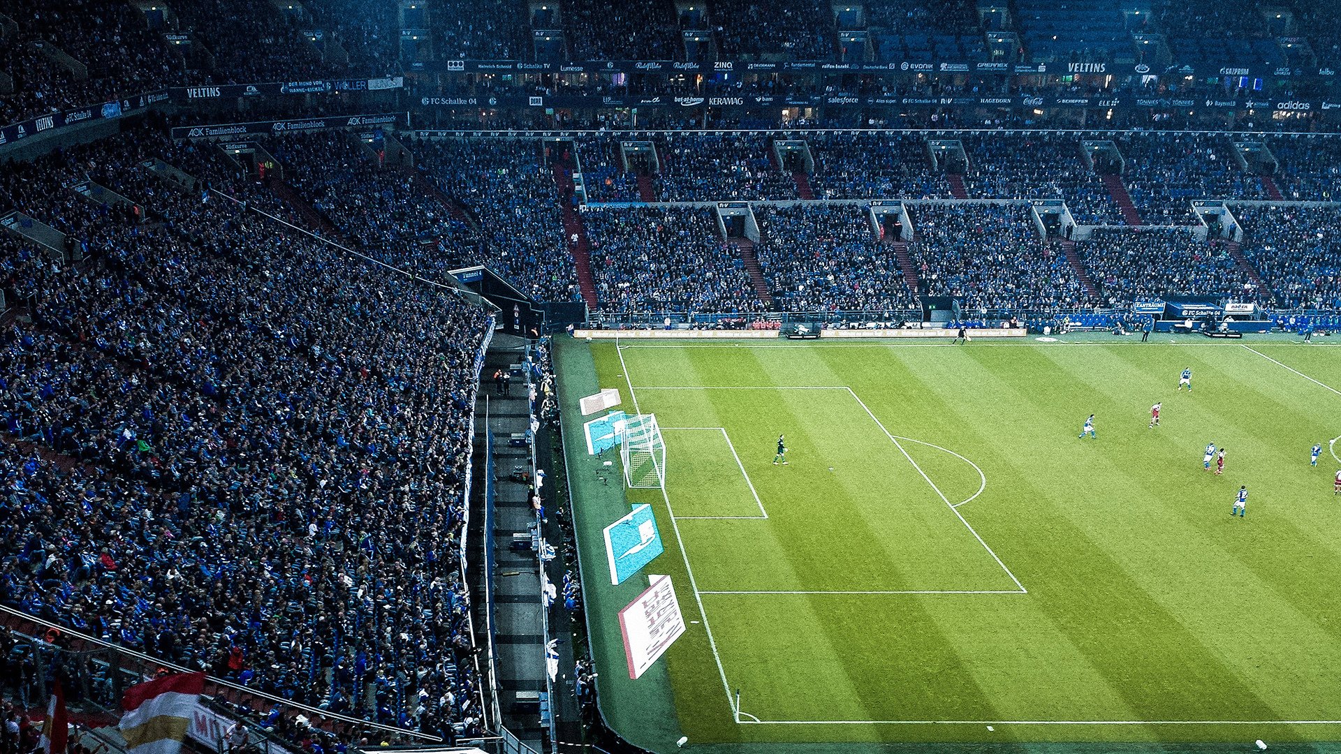 德甲争冠战之夜,伊萨克存在感拉满,一己之力改写冠军剧本