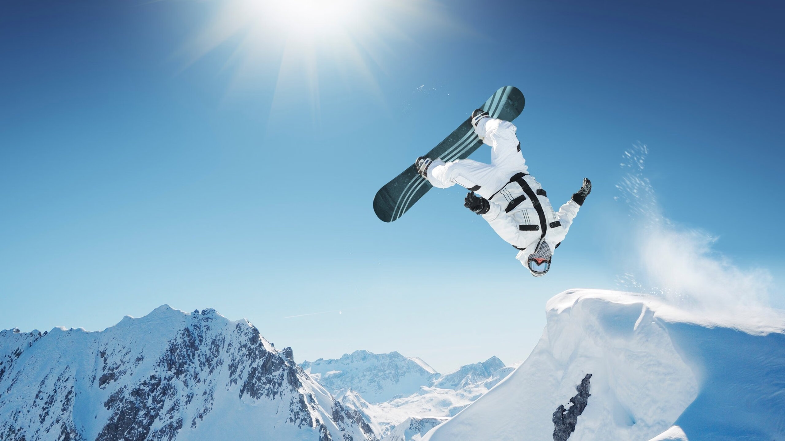 丹麦童话再现，绝境翻盘瑞士，姆巴佩惊艳四座书写新时代传奇